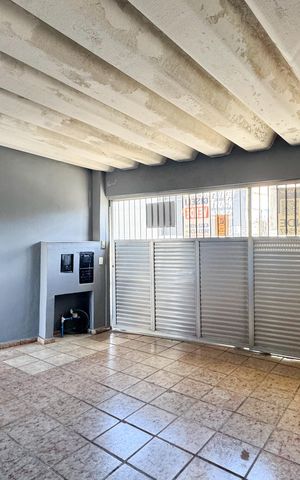 Casa à venda com 121m², 3 quartos e 2 vagas Casa à venda com 121m², 3 quartos e 2 vagasGaragem
