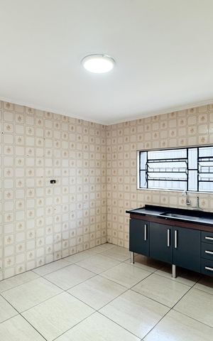 Casa à venda com 121m², 3 quartos e 2 vagas Casa à venda com 121m², 3 quartos e 2 vagasCozinha
