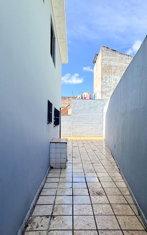 Casa à venda com 121m², 3 quartos e 2 vagas Casa à venda com 121m², 3 quartos e 2 vagasQuintal
