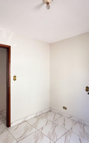 Casa à venda com 121m², 3 quartos e 2 vagas Casa à venda com 121m², 3 quartos e 2 vagasQuarto 2