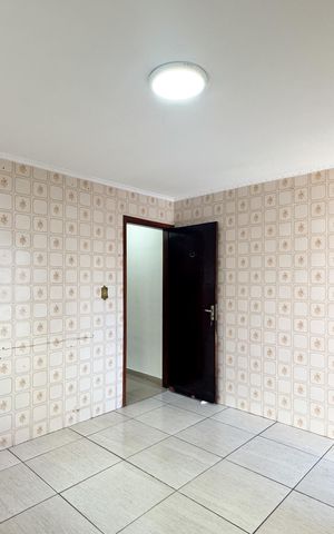 Casa à venda com 121m², 3 quartos e 2 vagas Casa à venda com 121m², 3 quartos e 2 vagasCozinha