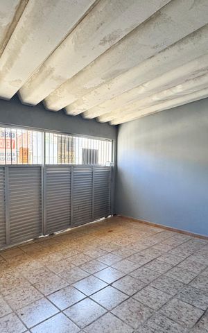 Casa à venda com 121m², 3 quartos e 2 vagas Casa à venda com 121m², 3 quartos e 2 vagasGaragem