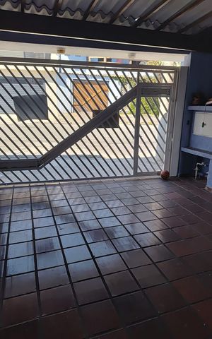 Casa à venda com 126m², 3 quartos e 2 vagas Casa à venda com 126m², 3 quartos e 2 vagasGaragem