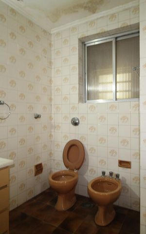 Apartamento à venda com 118m², 3 quartos e sem vagaBanheiro