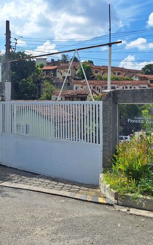 Casa de condomínio à venda com 120m², 2 quartos e 1 vaga Casa de condomínio à venda com 120m², 2 quartos e 1 vagaFachada