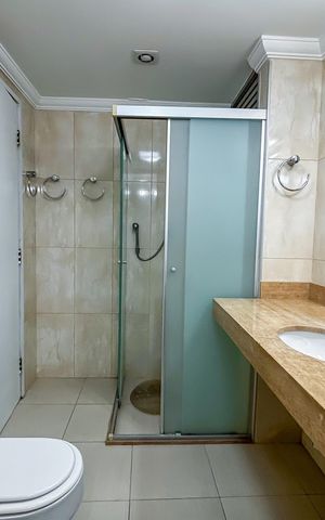Apartamento à venda com 105m², 3 quartos e 1 vaga Apartamento à venda com 105m², 3 quartos e 1 vagaBanheiro social
