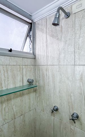 Apartamento à venda com 105m², 3 quartos e 1 vaga Apartamento à venda com 105m², 3 quartos e 1 vagaBanheiro da Suíte