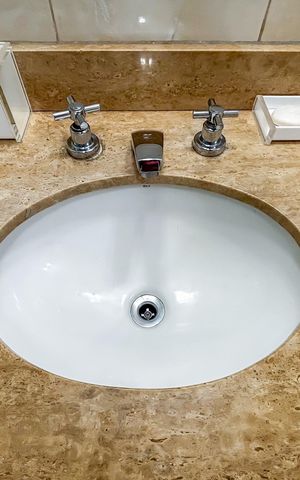 Apartamento à venda com 105m², 3 quartos e 1 vaga Apartamento à venda com 105m², 3 quartos e 1 vagaBanheiro social