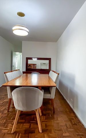 Apartamento à venda com 105m², 3 quartos e 1 vaga Apartamento à venda com 105m², 3 quartos e 1 vagaSala