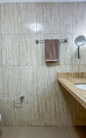 Apartamento à venda com 105m², 3 quartos e 1 vaga Apartamento à venda com 105m², 3 quartos e 1 vagaBanheiro social
