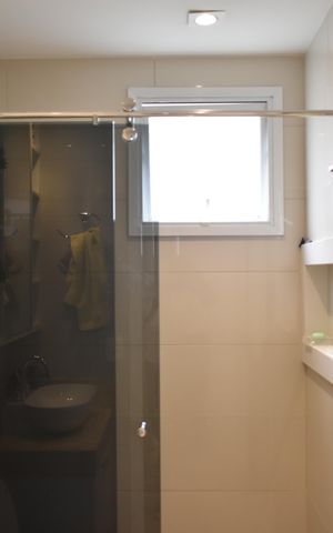 Apartamento à venda com 115m², 2 quartos e 2 vagasBanheiro da Suíte 1