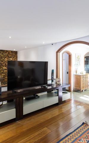 Casa para alugar com 500m², 4 quartos e 4 vagas Casa para alugar com 500m², 4 quartos e 4 vagasSala de TV