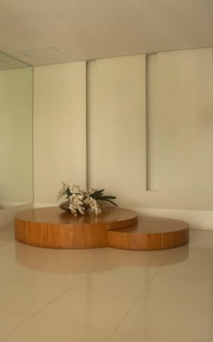 Apartamento à venda com 115m², 2 quartos e 2 vagasHall social
