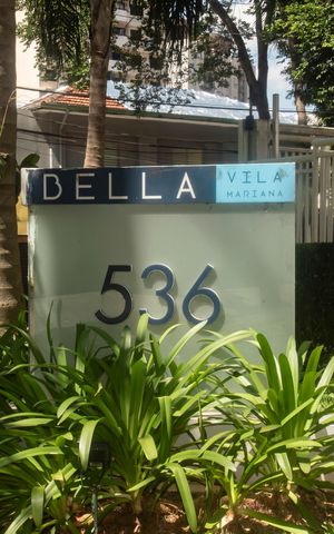 Apartamento à venda com 115m², 2 quartos e 2 vagasFrente