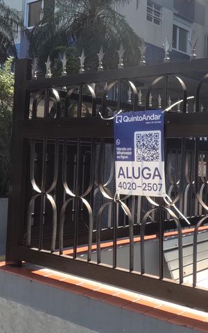 Studio para alugar com 45m², 1 quarto e 1 vagaFachada | Adesivo/Placa Quintoandar instalado 