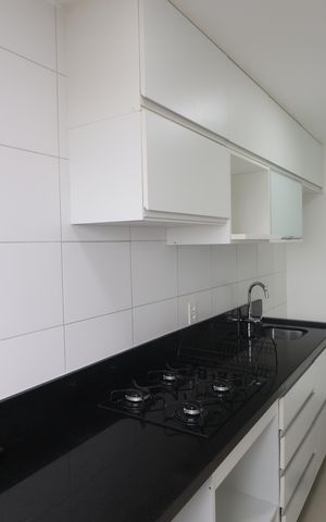 Apartamento à venda com 62m², 2 quartos e 2 vagasCozinha e Área de Serviço