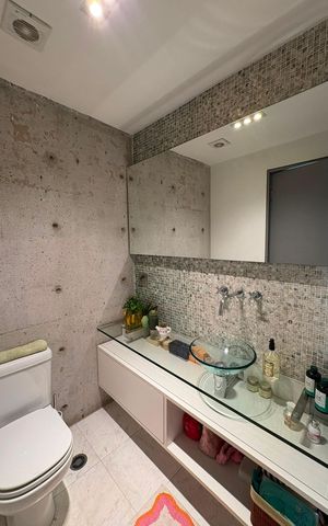 Apartamento à venda com 70m², 2 quartos e 2 vagas Apartamento à venda com 70m², 2 quartos e 2 vagasBanheiro