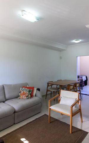Casa à venda com 109m², 3 quartos e 2 vagas Casa à venda com 109m², 3 quartos e 2 vagasSala
