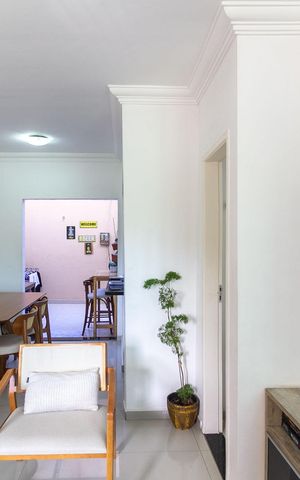 Casa à venda com 109m², 3 quartos e 2 vagas Casa à venda com 109m², 3 quartos e 2 vagasSala