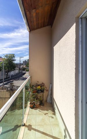 Casa à venda com 109m², 3 quartos e 2 vagas Casa à venda com 109m², 3 quartos e 2 vagasVaranda Quarto 3 - Suíte