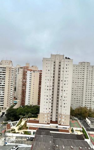 Apartamento à venda com 121m², 3 quartos e 2 vagas Apartamento à venda com 121m², 3 quartos e 2 vagasVista da Suíte 2