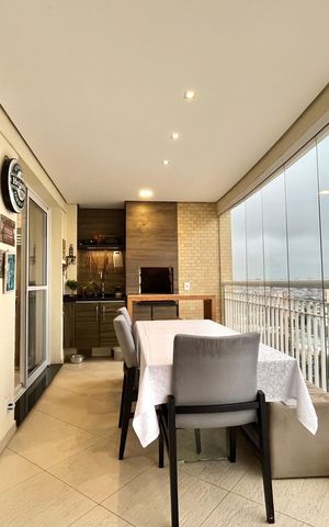 Apartamento à venda com 121m², 3 quartos e 2 vagas Apartamento à venda com 121m², 3 quartos e 2 vagasVaranda
