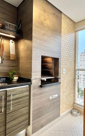 Apartamento à venda com 121m², 3 quartos e 2 vagas Apartamento à venda com 121m², 3 quartos e 2 vagasVaranda