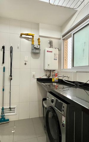 Apartamento à venda com 121m², 3 quartos e 2 vagas Apartamento à venda com 121m², 3 quartos e 2 vagasÁrea de Serviço