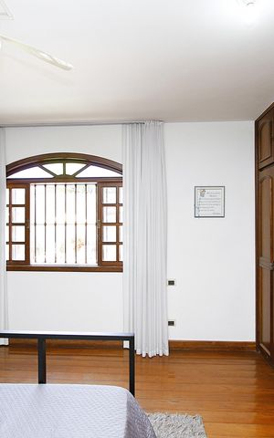 Casa à venda com 370m², 4 quartos e 4 vagasQuarto 3