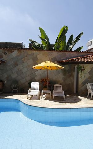 Casa à venda com 370m², 4 quartos e 4 vagasPiscina