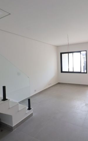 Casa à venda com 141m², 3 quartos e 2 vagasSala