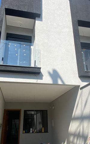Casa à venda com 141m², 3 quartos e 2 vagasGaragem