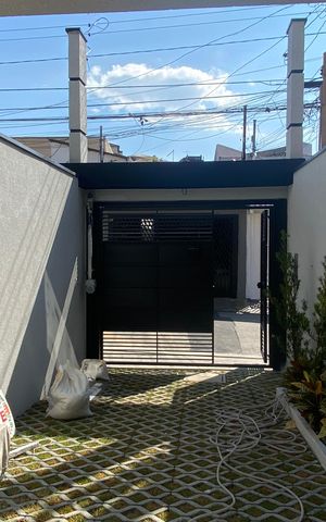 Casa à venda com 141m², 3 quartos e 2 vagasGaragem