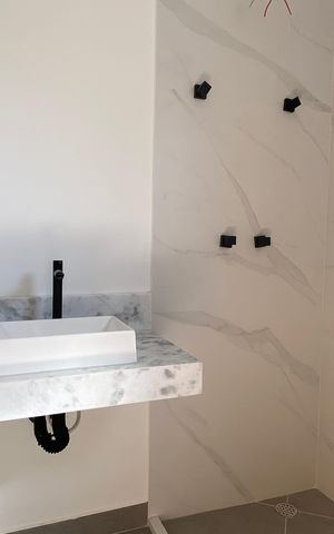 Casa à venda com 141m², 3 quartos e 2 vagasBanheiro 2