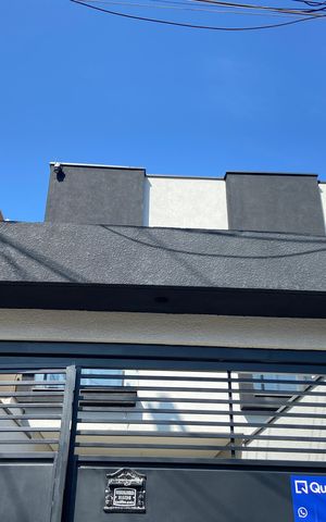 Casa à venda com 141m², 3 quartos e 2 vagasFachada