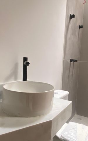 Casa à venda com 141m², 3 quartos e 2 vagasBanheiro 3