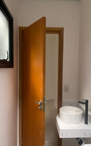 Casa à venda com 141m², 3 quartos e 2 vagasBanheiro 3