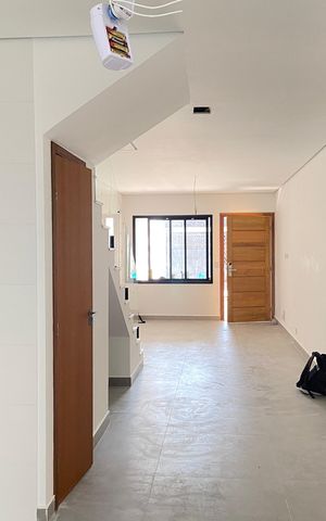 Casa à venda com 141m², 3 quartos e 2 vagasSala - Cozinha