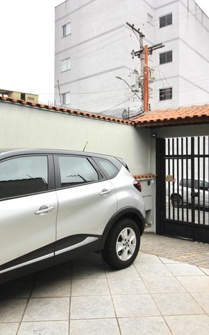Casa para alugar com 49m², 1 quarto e 1 vaga Casa para alugar com 49m², 1 quarto e 1 vagaGaragem