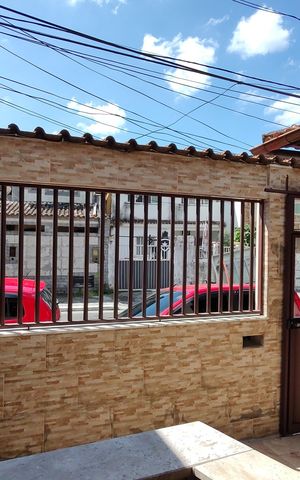 Casa de condomínio à venda com 200m², 3 quartos e 2 vagasFachada 