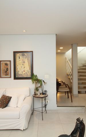 Casa à venda com 350m², 6 quartos e 3 vagasSala