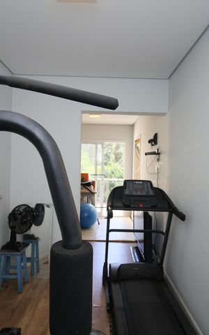Casa à venda com 350m², 6 quartos e 3 vagasQuarto 2