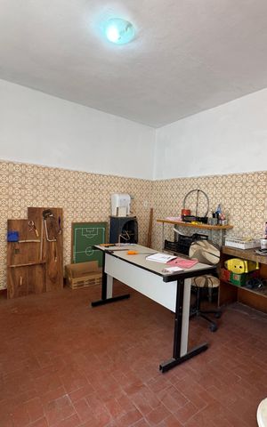 Casa à venda com 288m², 3 quartos e 2 vagas Casa à venda com 288m², 3 quartos e 2 vagasEdícula - Cozinha