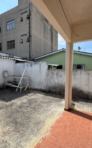 Casa à venda com 288m², 3 quartos e 2 vagas Casa à venda com 288m², 3 quartos e 2 vagasEdícula - Quintal