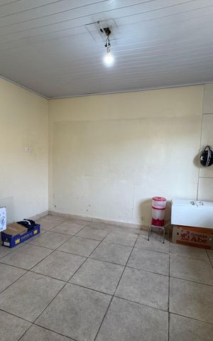 Casa à venda com 288m², 3 quartos e 2 vagas Casa à venda com 288m², 3 quartos e 2 vagasCozinha