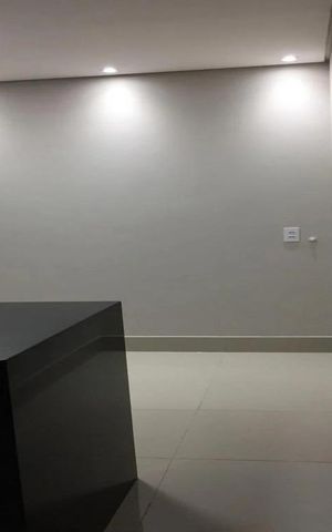 Casa à venda com 70m², 2 quartos e 2 vagas