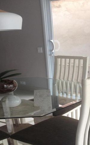 Casa à venda com 70m², 2 quartos e 2 vagas