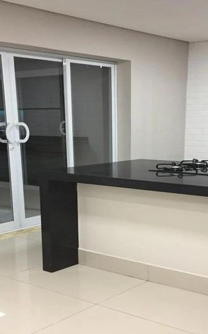 Casa à venda com 70m², 2 quartos e 2 vagas