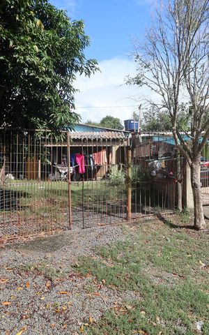 Casa à venda com 355m², 8 quartos e sem vagaFachada