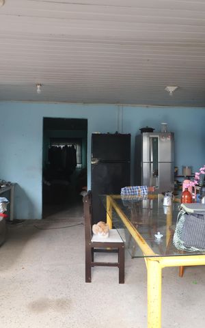 Casa à venda com 355m², 8 quartos e sem vagaCozinha